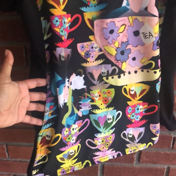 Disney scrub-small size - Picture 3 of 9